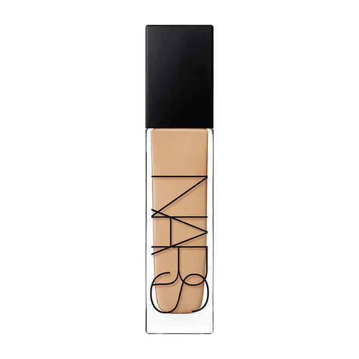 Natural Radiant Foundation with Free Pixi Blusher Gift (₹1950 Value)