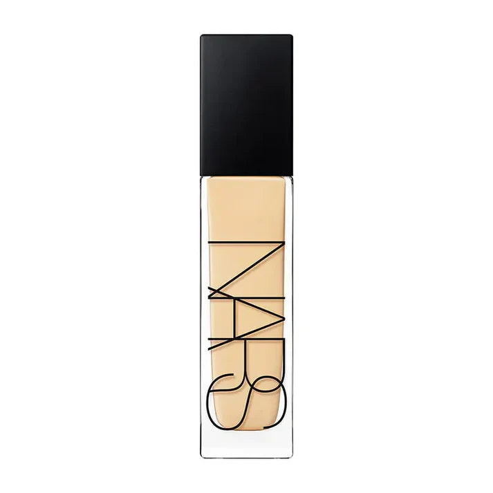Natural Radiant Foundation with Free Pixi Blusher Gift (₹1950 Value)